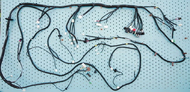 DC Voltaj Testine Dayanmak 30V-4000V Tel Harness Test Ekipmanı 30kg